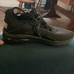 Women puma shoes